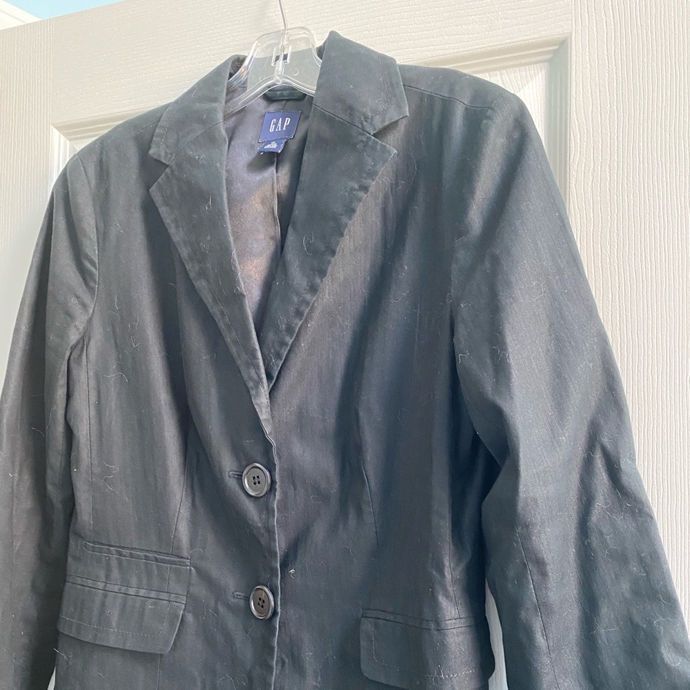 ❤️ Black Gap blazer ❤️ - Picture 3 of 11
